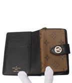 Louis Vuitton Bifold Wallet Portefeuille Juliette Monogram — view 5
