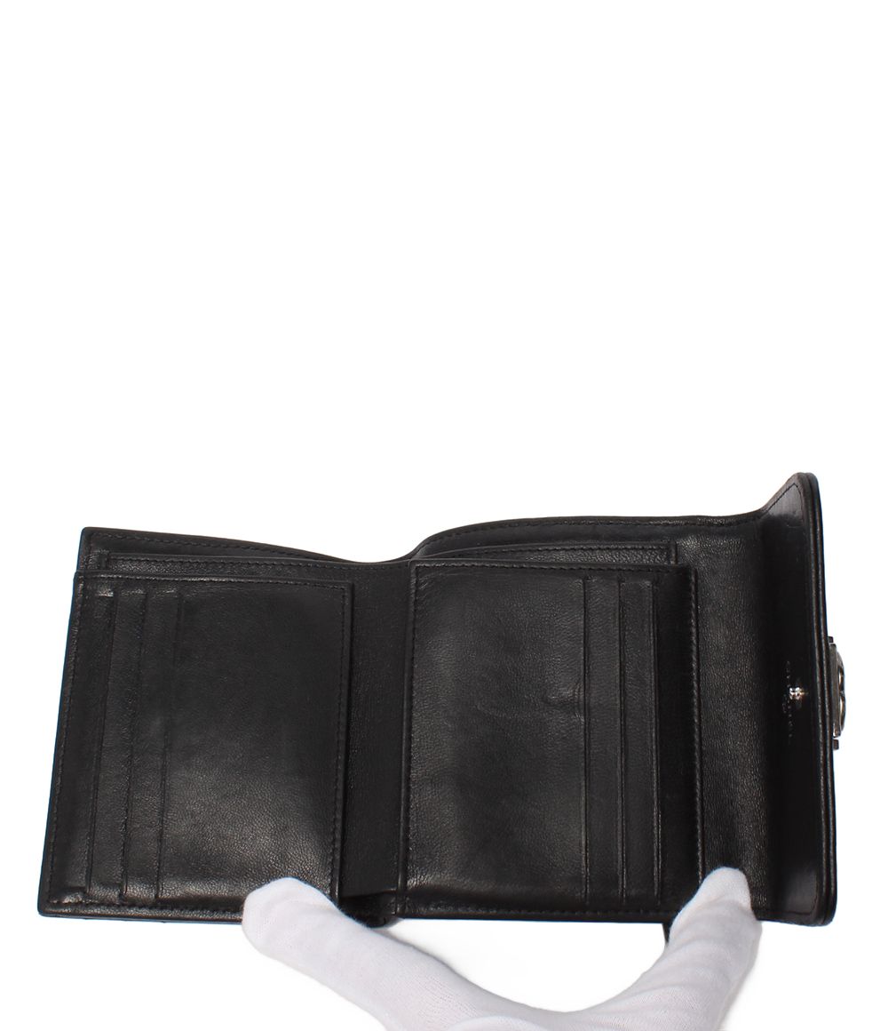 Chanel Bifold Wallet Chevron V-stitch Silver — view 5