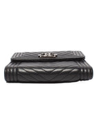 Chanel Bifold Wallet Chevron V-stitch Silver — view 4
