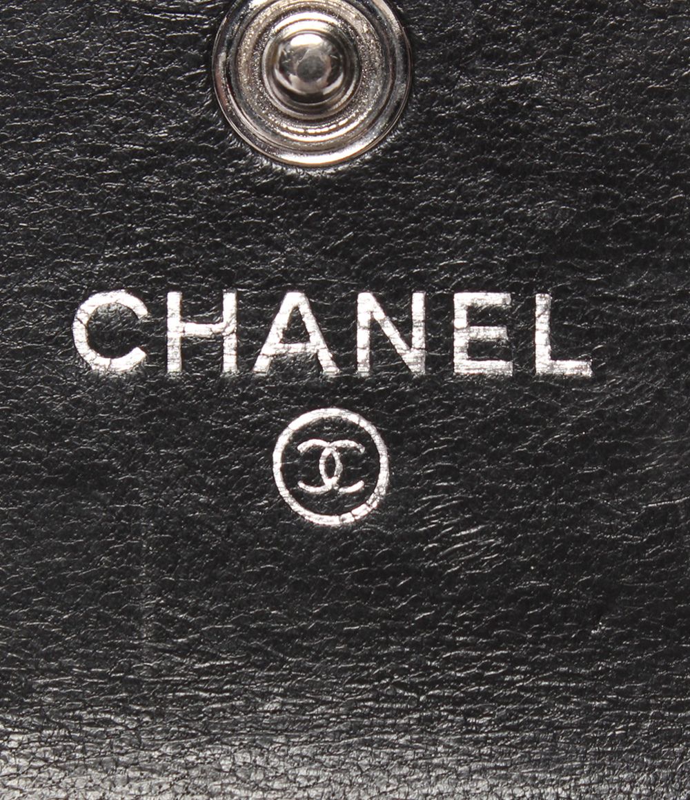 Chanel Bifold Wallet Chevron V-stitch Silver — view 6