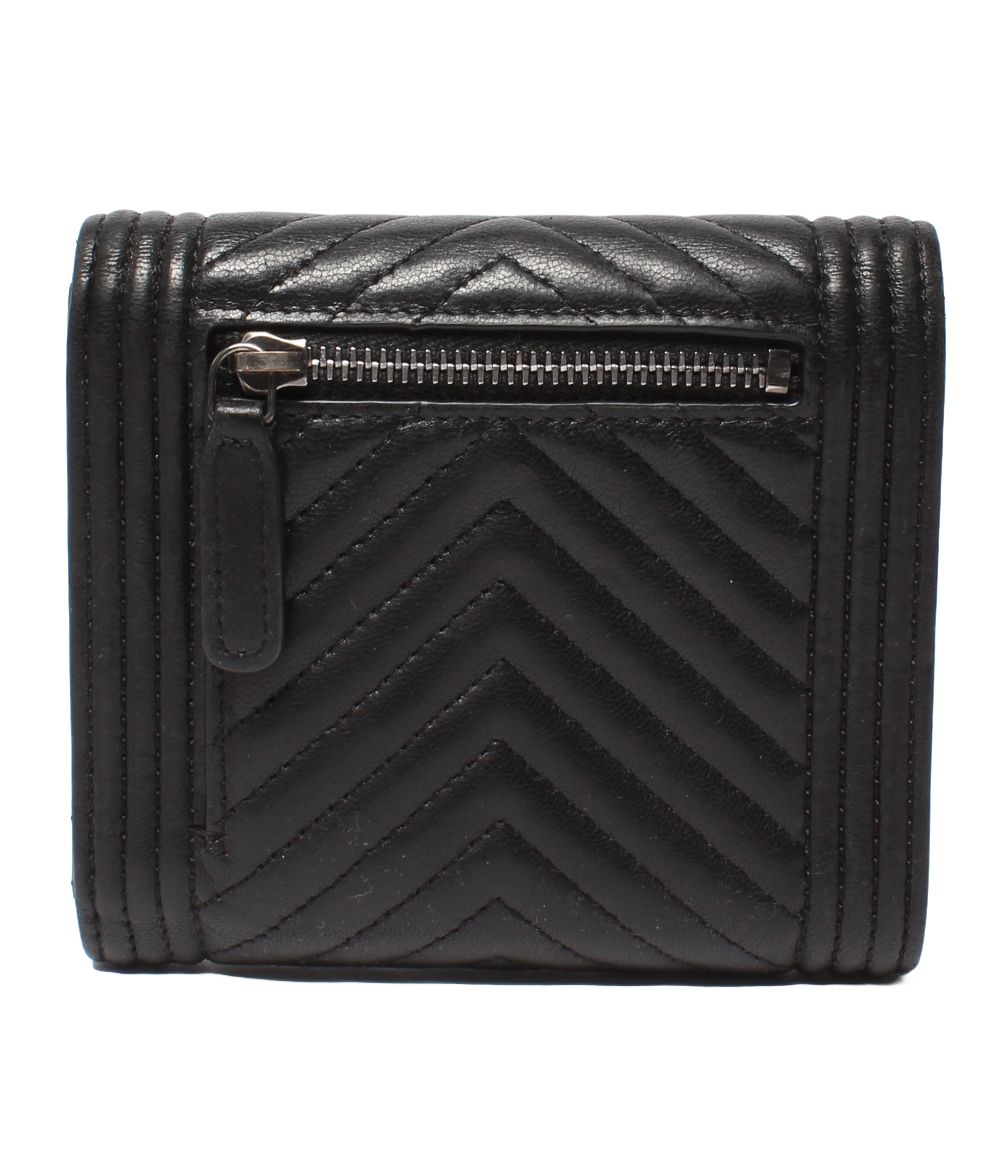 Chanel Bifold Wallet Chevron V-stitch Silver — view 2