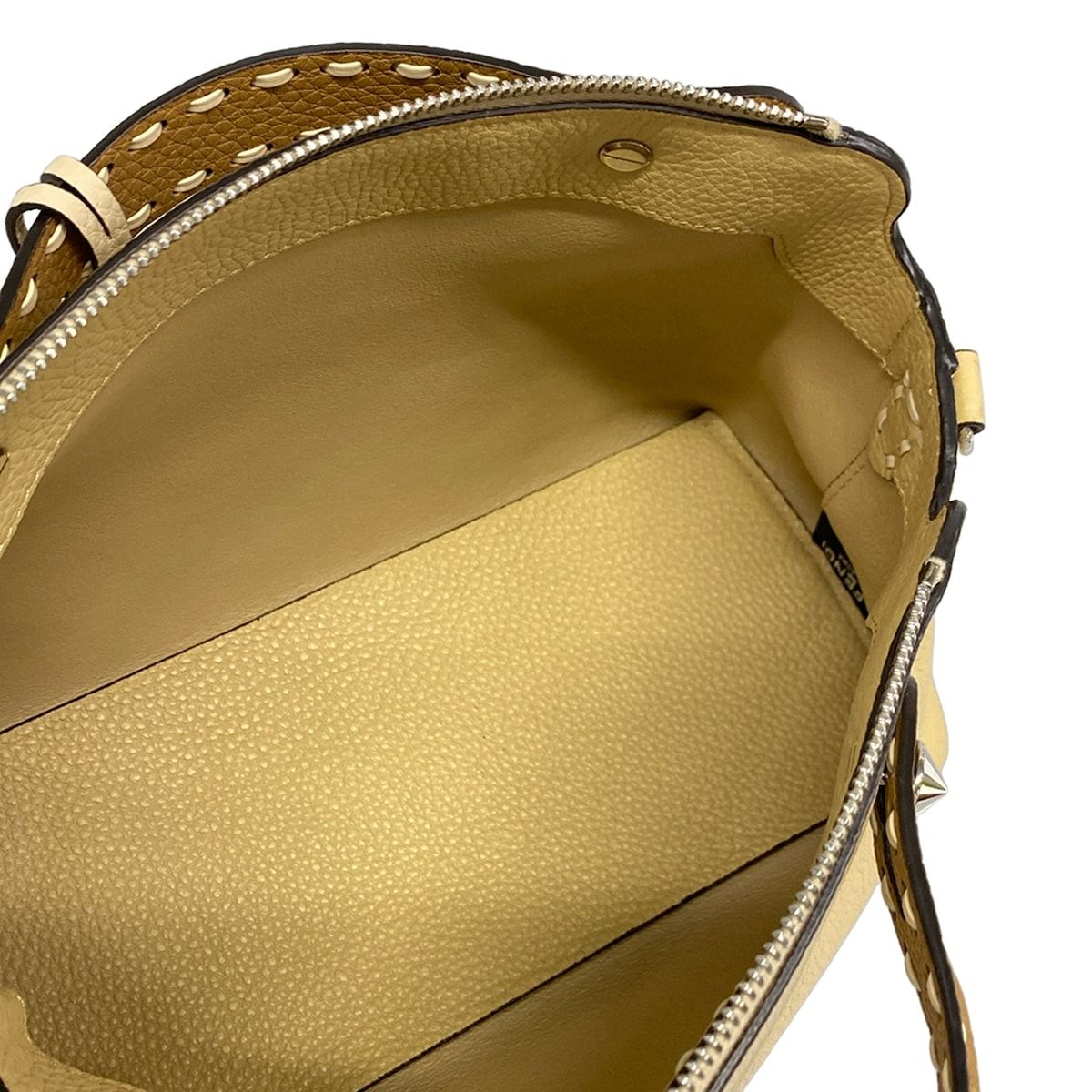 Fendi Handbag by the Way Selleria Medium Beige Light Brown Leather — view 7