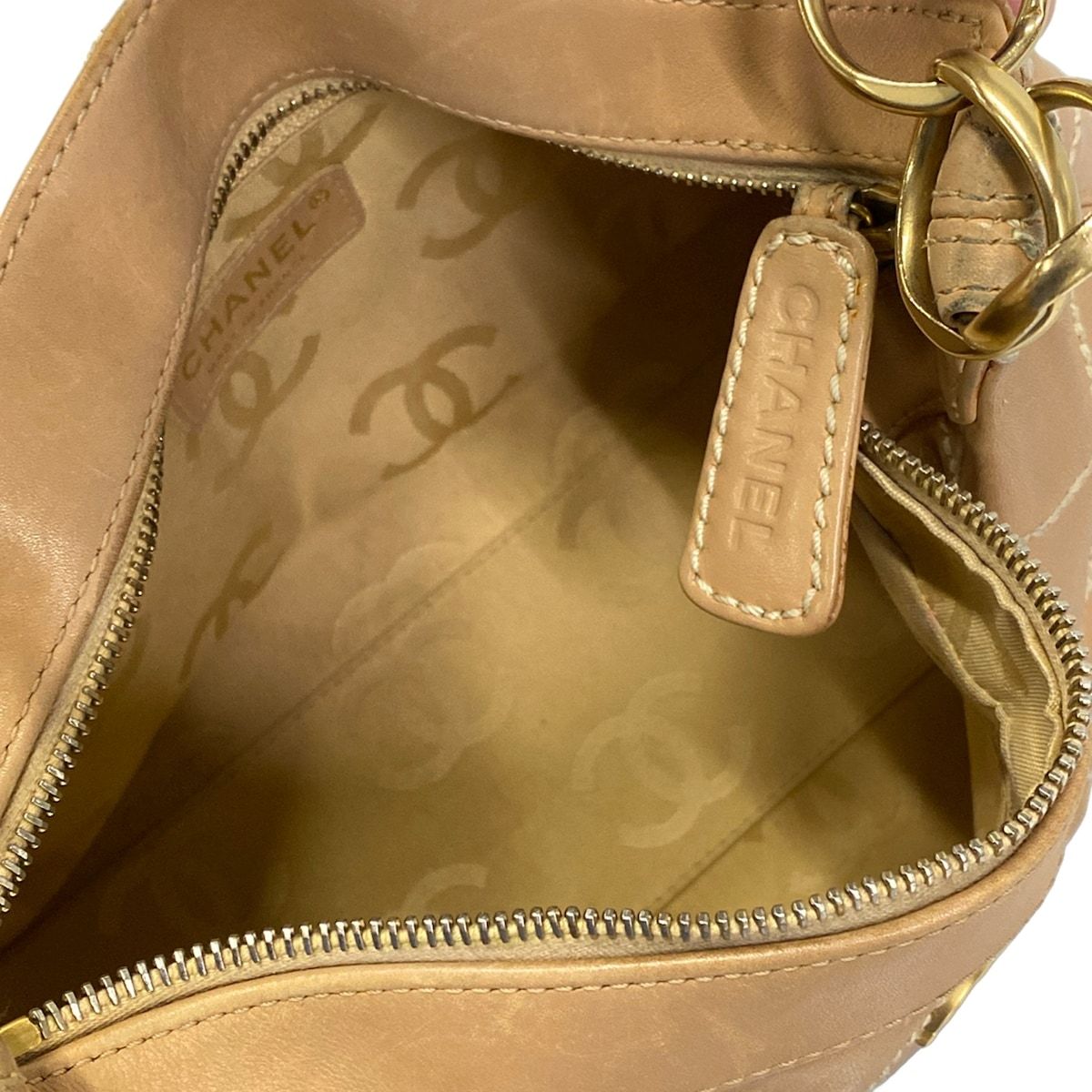 Chanel Shoulder Bag Wild Stitch Light Brown Matte Gold Leather — view 7
