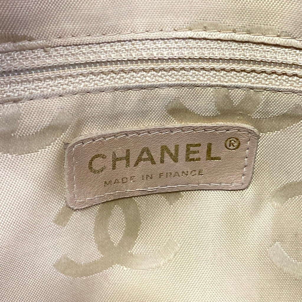 Chanel Shoulder Bag Wild Stitch Light Brown Matte Gold Leather — view 8