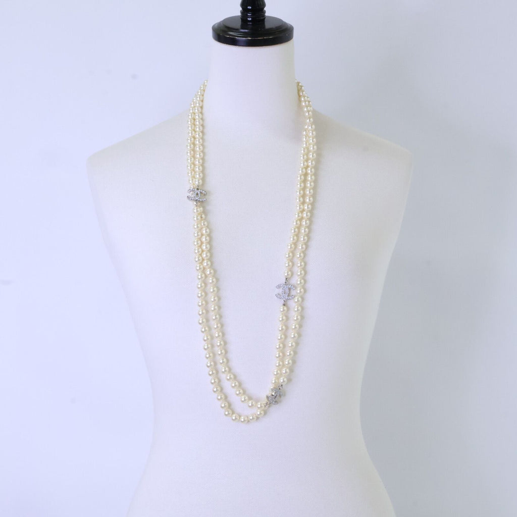 Chanel CC Logo Pearl — view 7