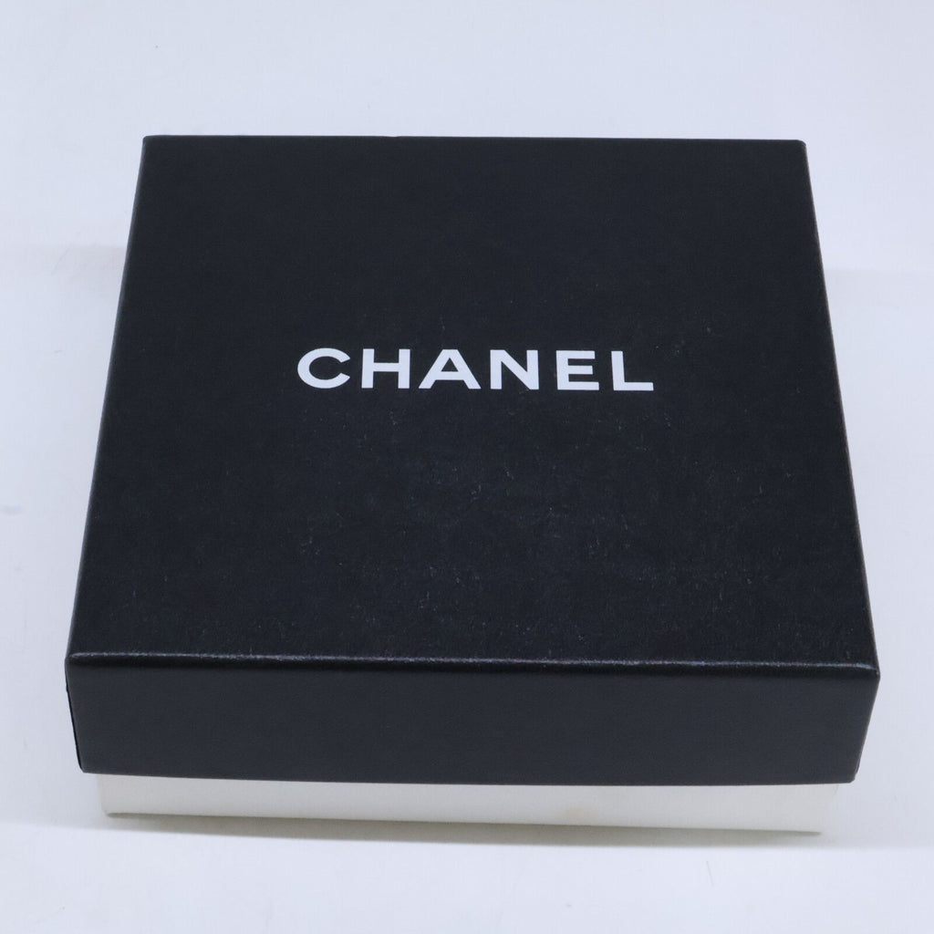 Chanel CC Logo Pearl — view 8