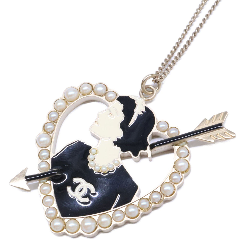 Chanel Coco Pearl Heart & Arrow