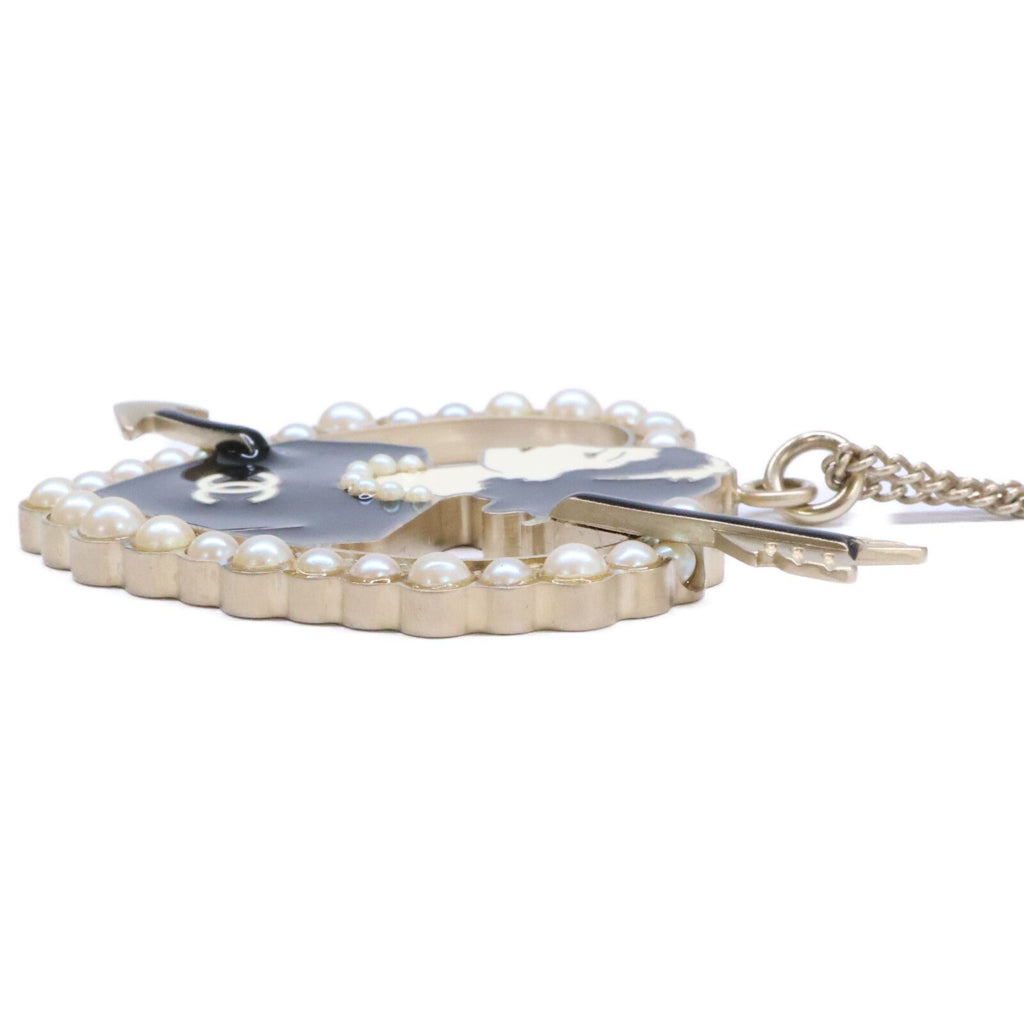 Chanel Coco Pearl Heart & Arrow — view 3