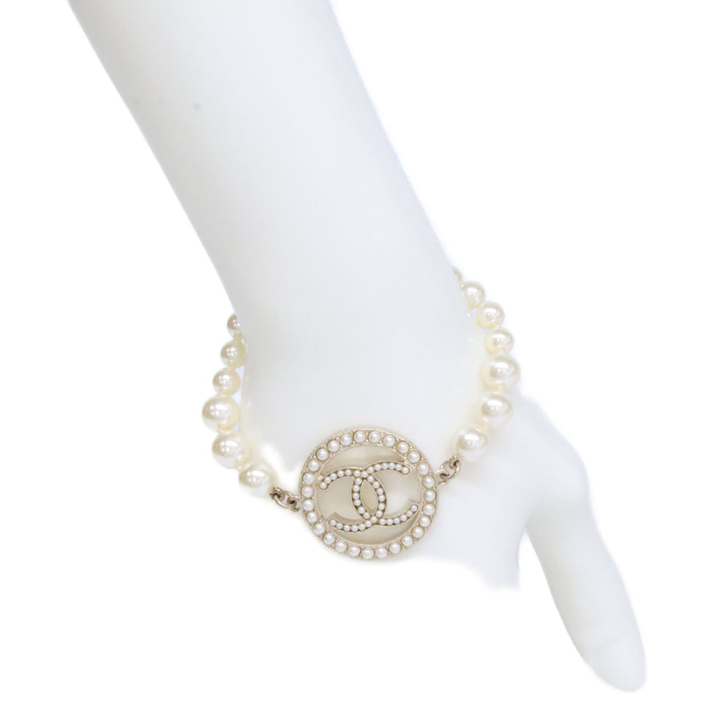 Chanel CC Logo Pearl — view 8