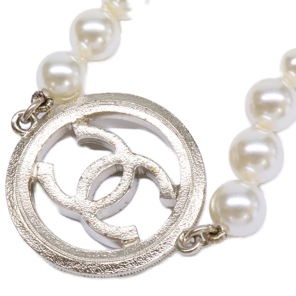 Chanel CC Logo Pearl — view 4