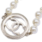 Chanel CC Logo Pearl — view 4