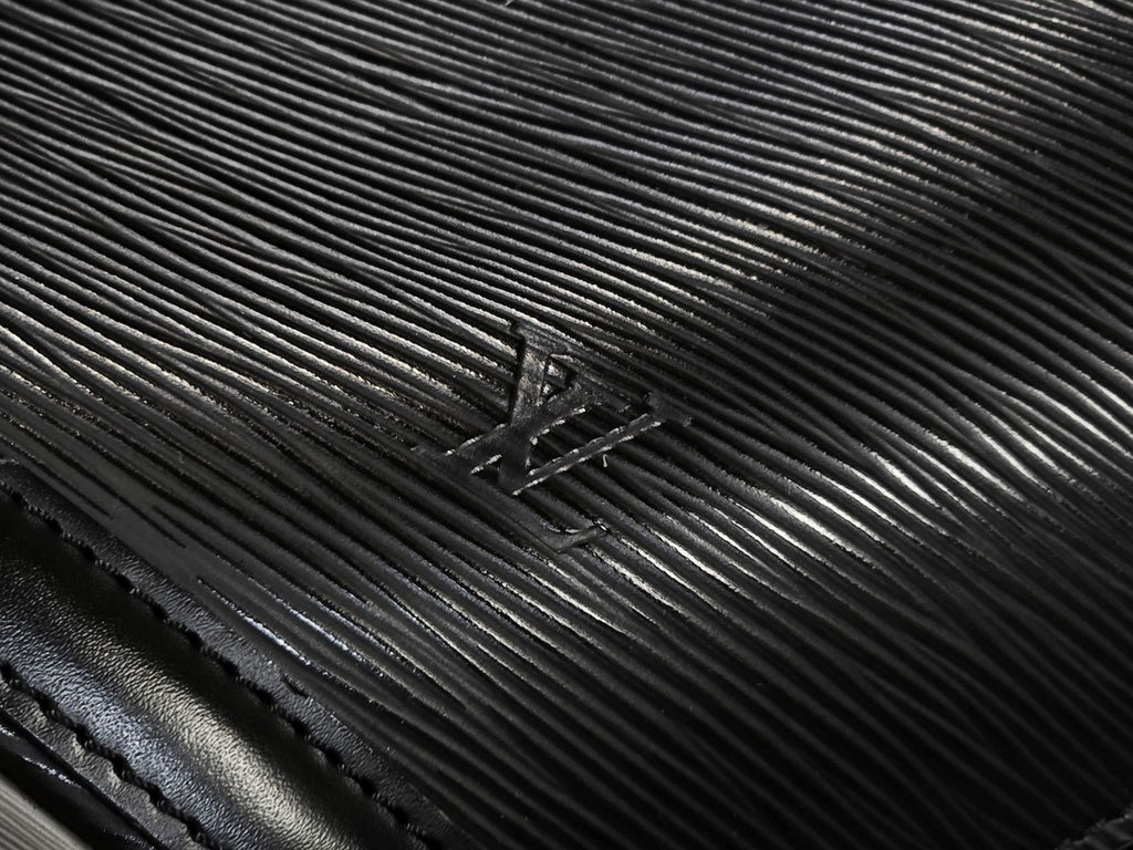 Louis Vuitton Saint Jacques Handbag — view 7
