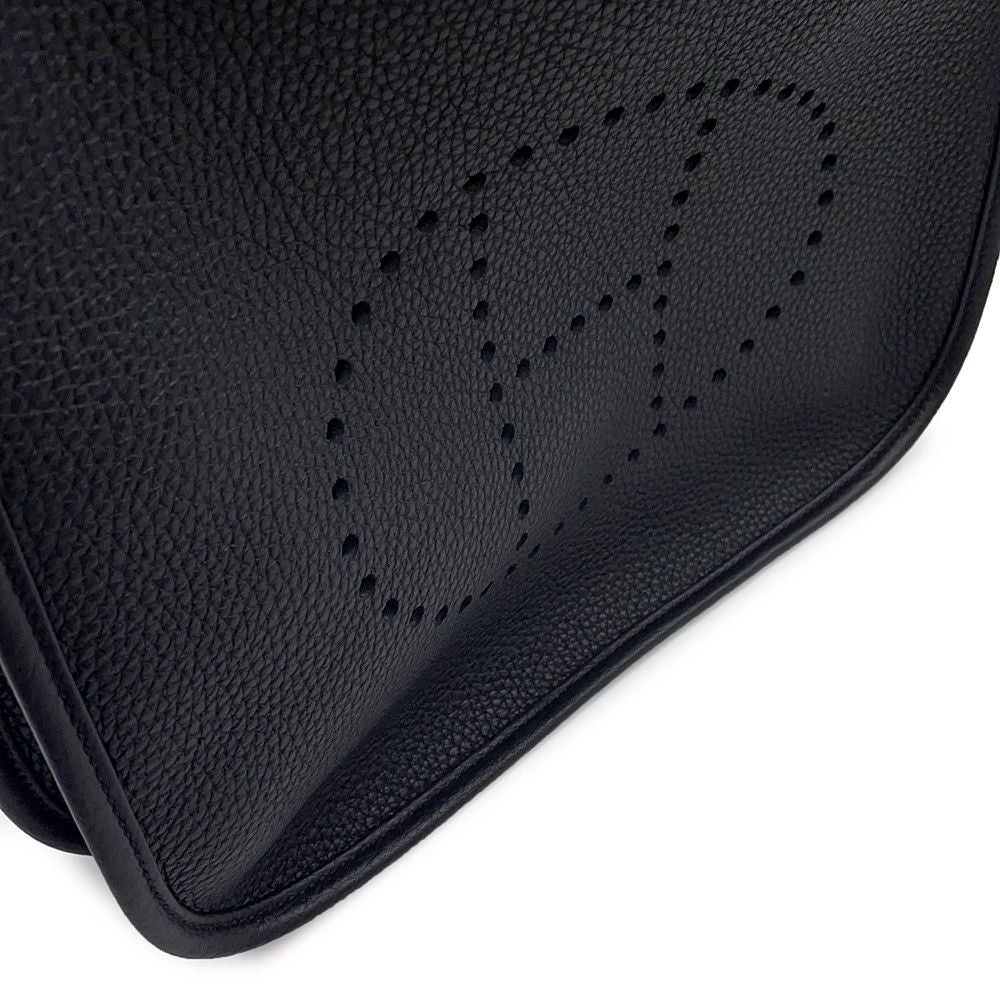 Hermes Shoulder Bag Evelyne 3 PM Black Silver Taurillon Clemence — view 7