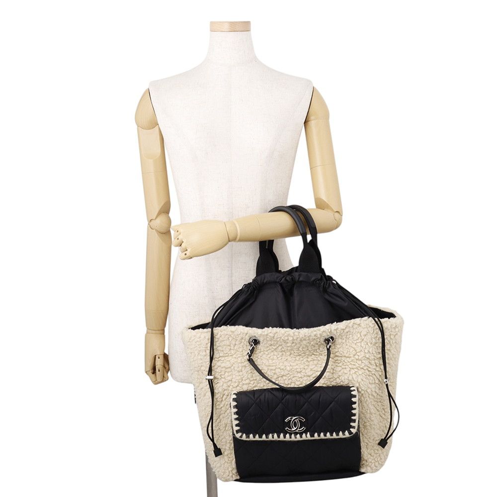 Chanel Tote Coco Neige Quilted CC Logo Fleece Drawstring Shearling Nylon 2-Way — view 4