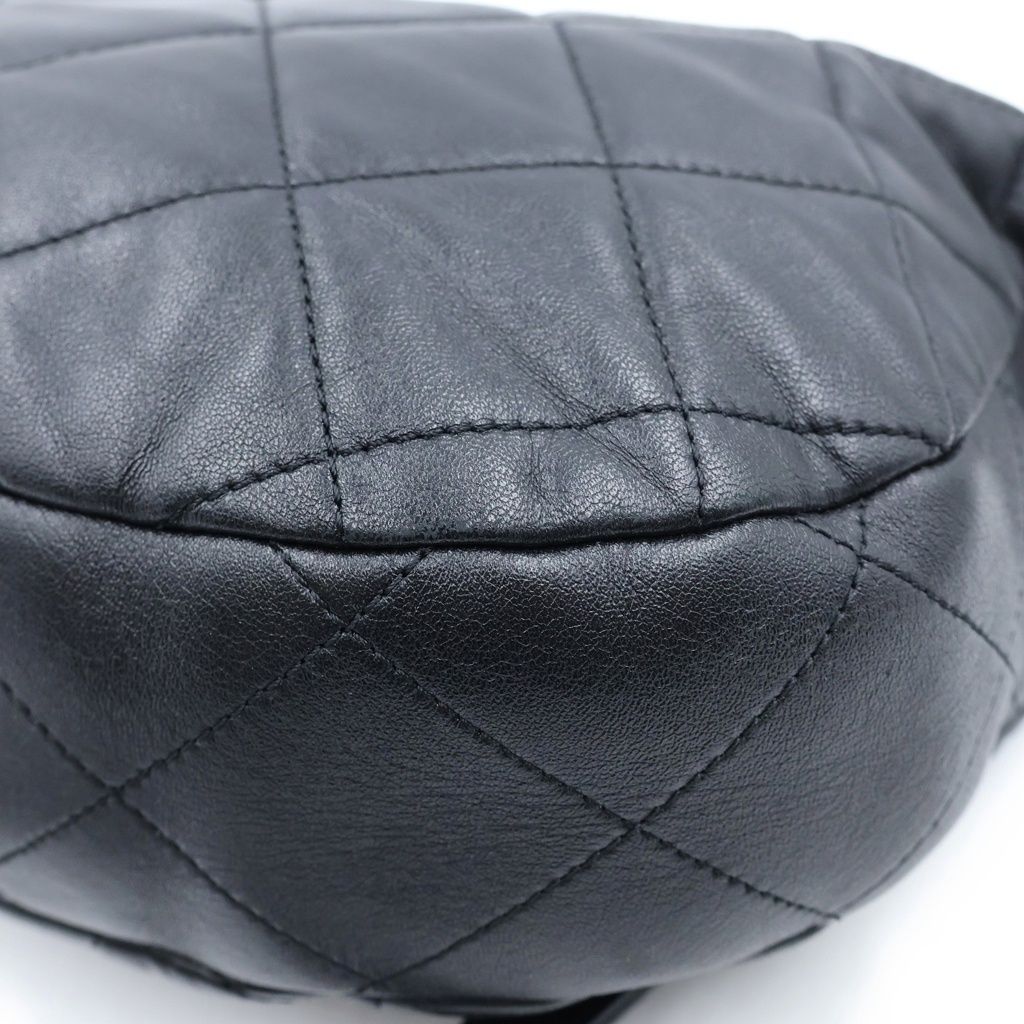 Chanel Quilted CC Logo Hobo Chain Shoulder Bag Black Lambskin Silver — view 5