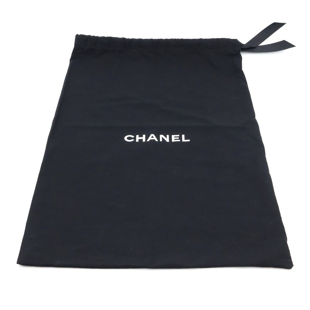 Chanel Quilted Vanity Chain Mini Shoulder Bag White Leather Gold — view 8
