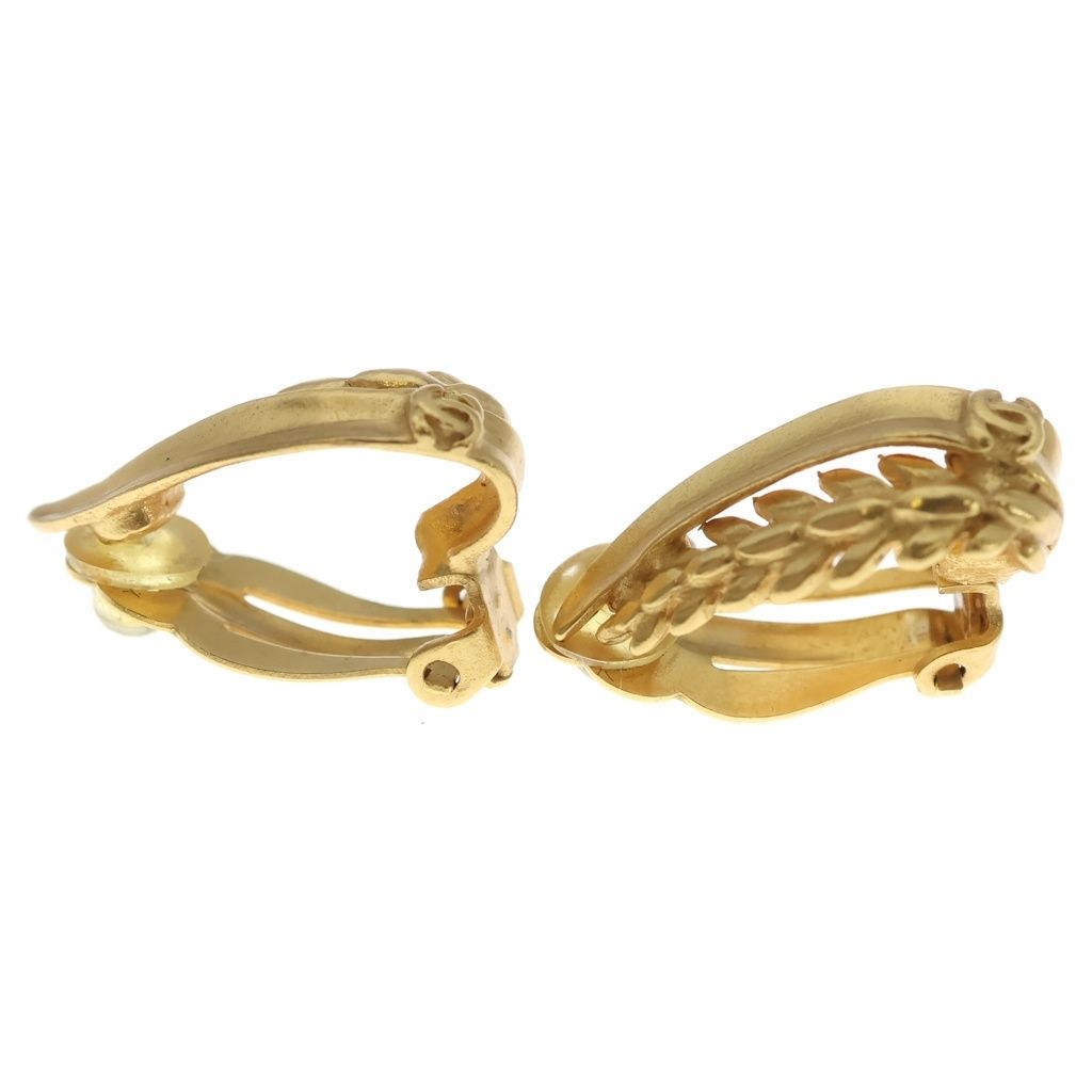Chanel CC Logo Leaf Motif Earrings Gold — view 4