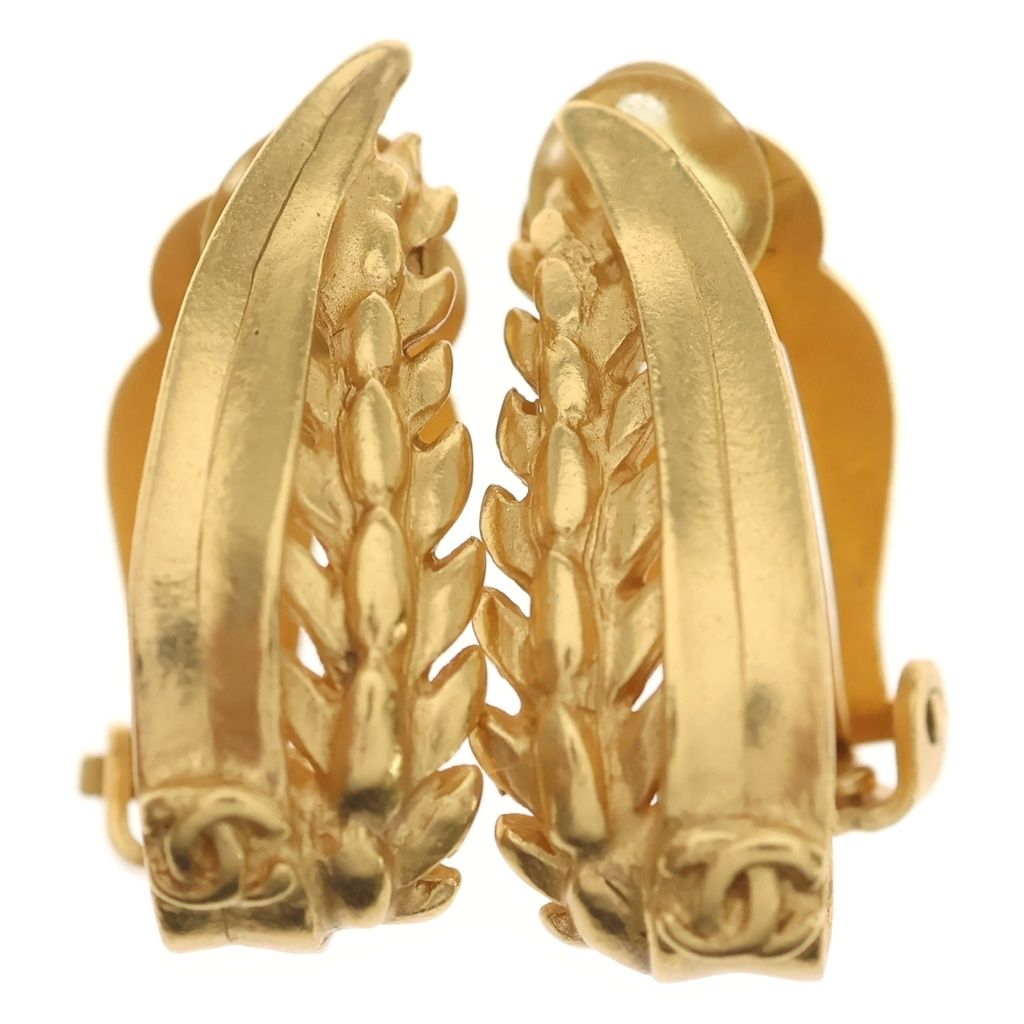 Chanel CC Logo Leaf Motif Earrings Gold