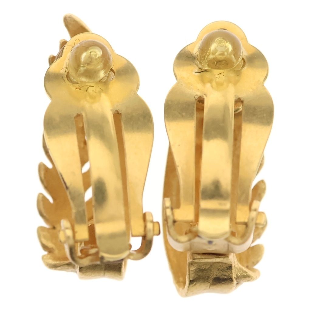 Chanel CC Logo Leaf Motif Earrings Gold — view 2