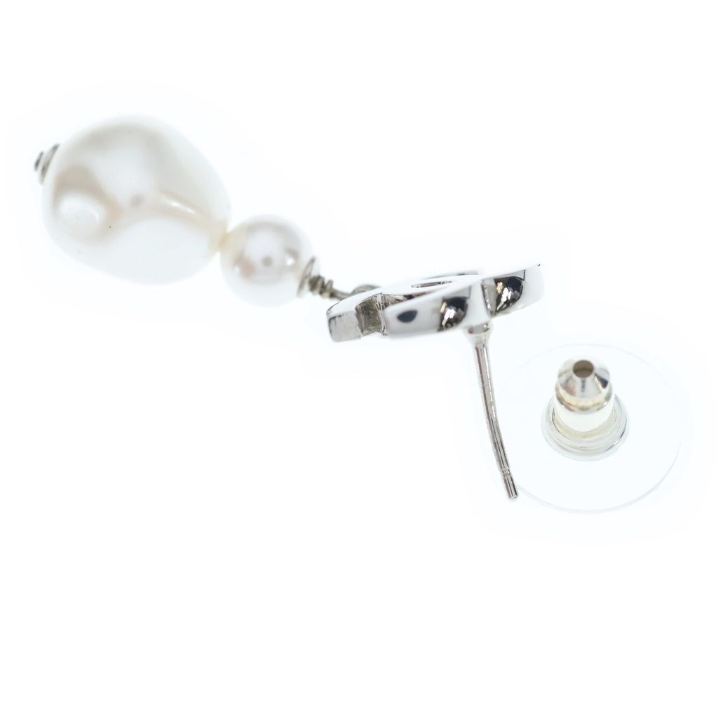 Chanel CC Logo Pearl Earrings Silver White — view 5