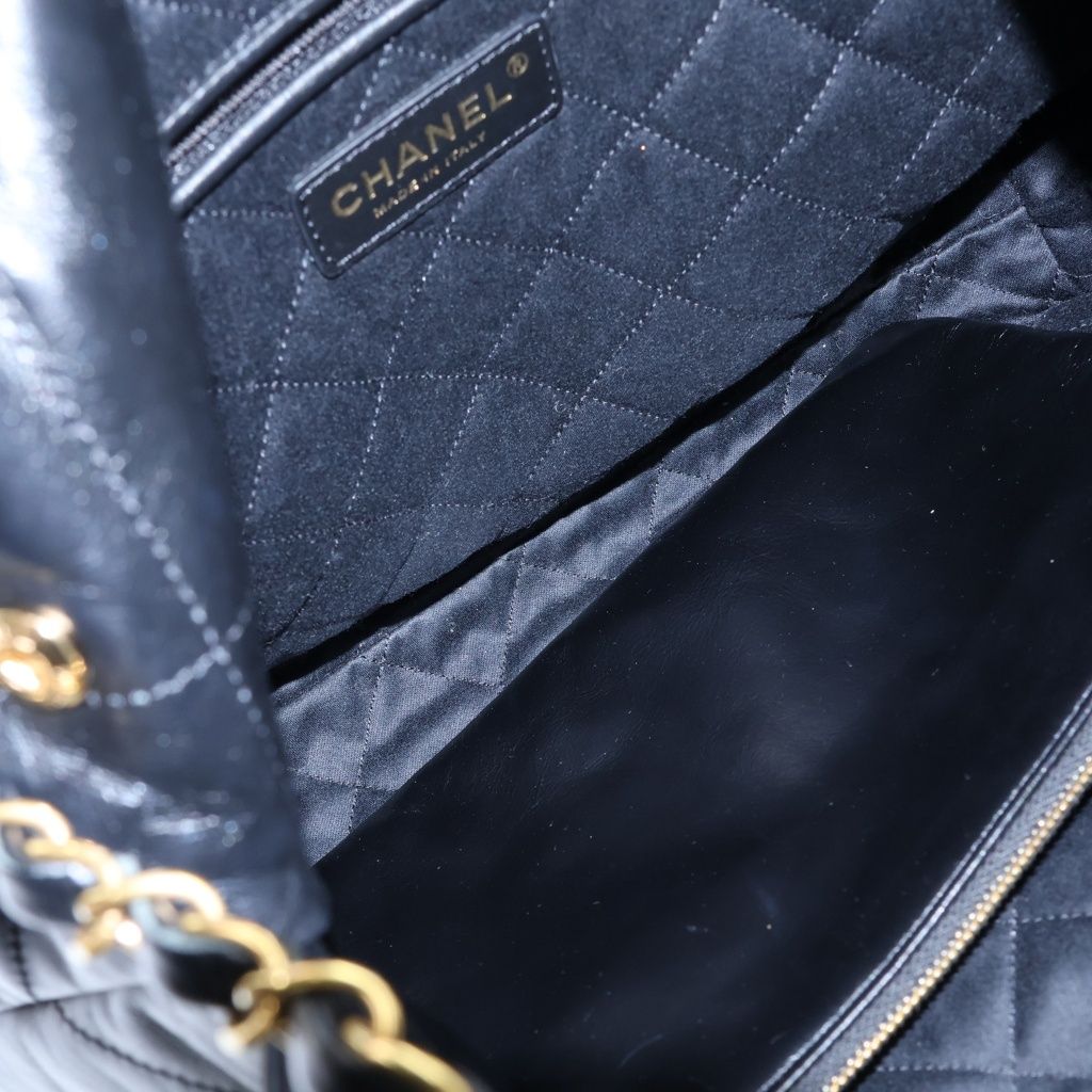 Chanel 22 Small Chain Shoulder Bag Tote Black Shiny Calfskin Gold — view 8
