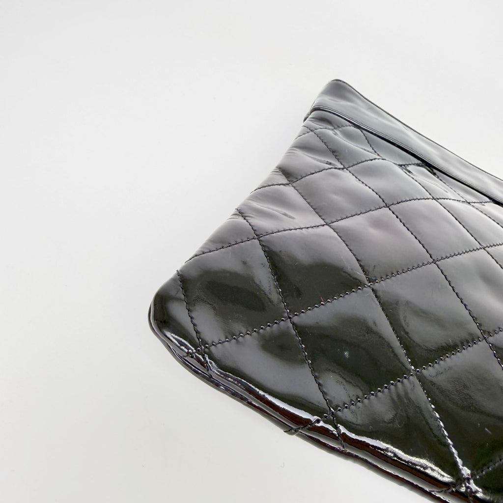 Chanel CC Logo Charm Quilted Chain Shoulder Bag Patent Leather Black Silver — view 8