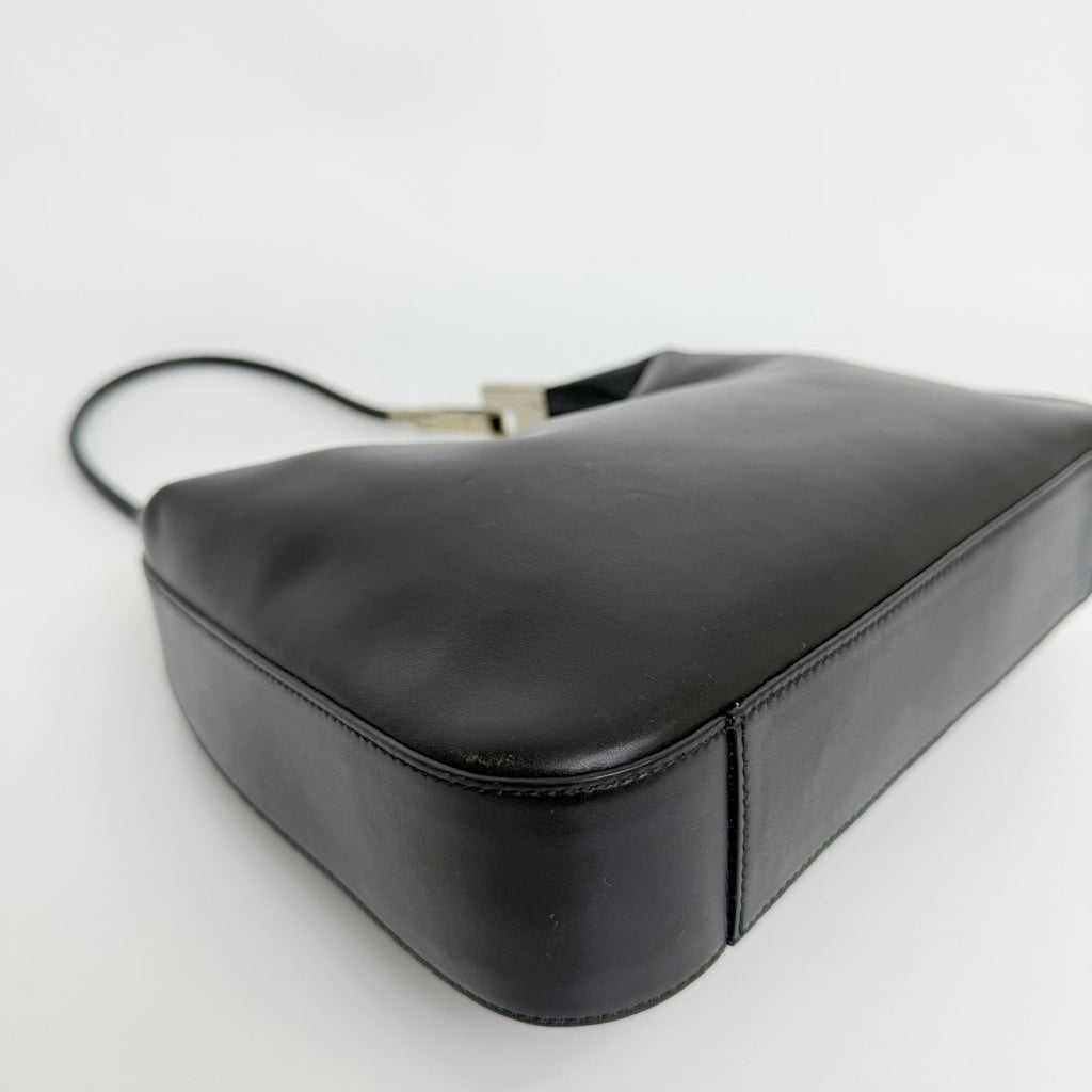 Gucci G Logo Zip Pull Hobo Shoulder Bag Leather Black Silver Vintage — view 8