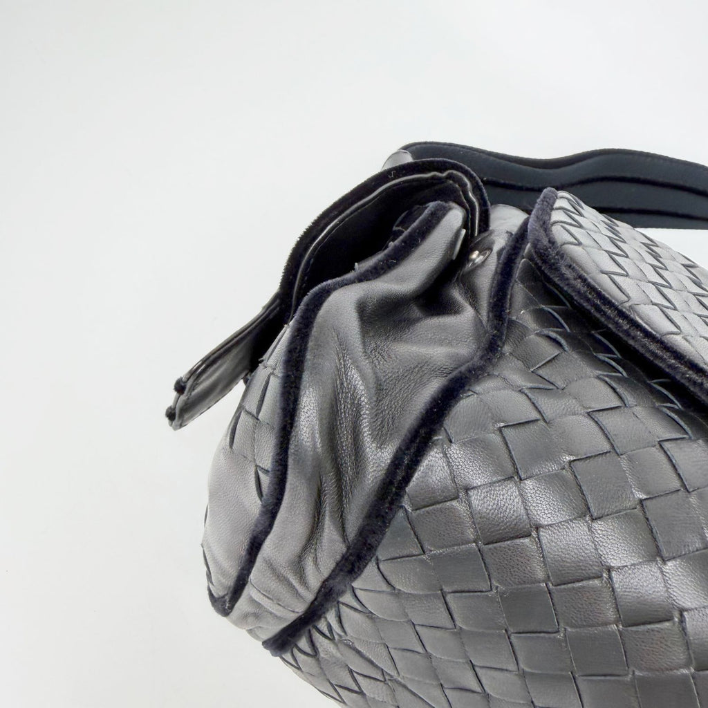 Bottega Veneta Intrecciato Multi Pocket Shoulder Bag Leather Black Vintage — view 7