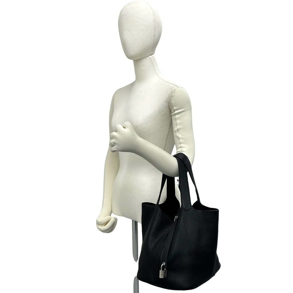 Hermes Bag with Key Picotin Lock GM Taurillon Clemence Leather Handbag Black — view 2