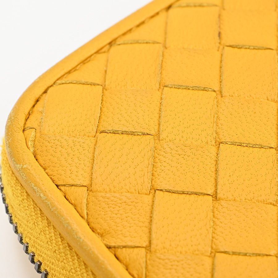 Bottega Veneta Mini Wallet Round — view 8