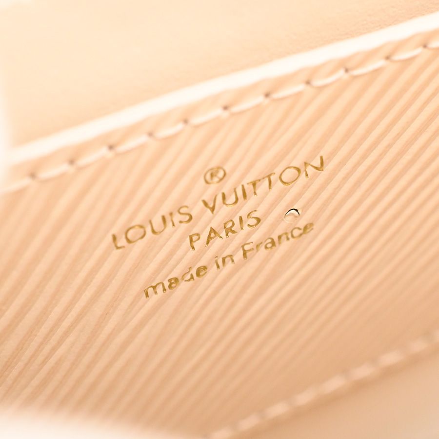 Louis Vuitton Shoulder Bag Twist MM — view 6