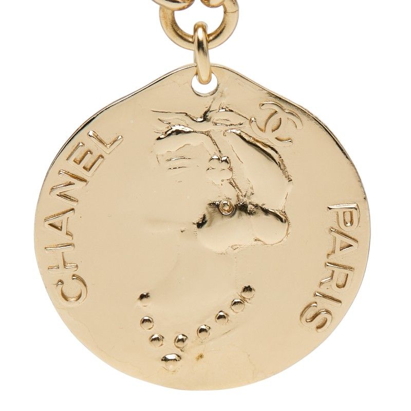 Chanel CC Logo Chain Pendant Gold Black Plated Leather — view 2