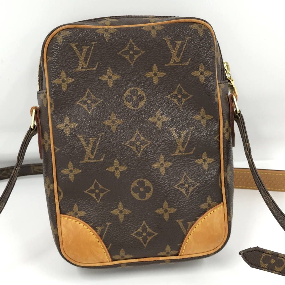 Louis Vuitton Danube Shoulder Bag Monogram — view 2