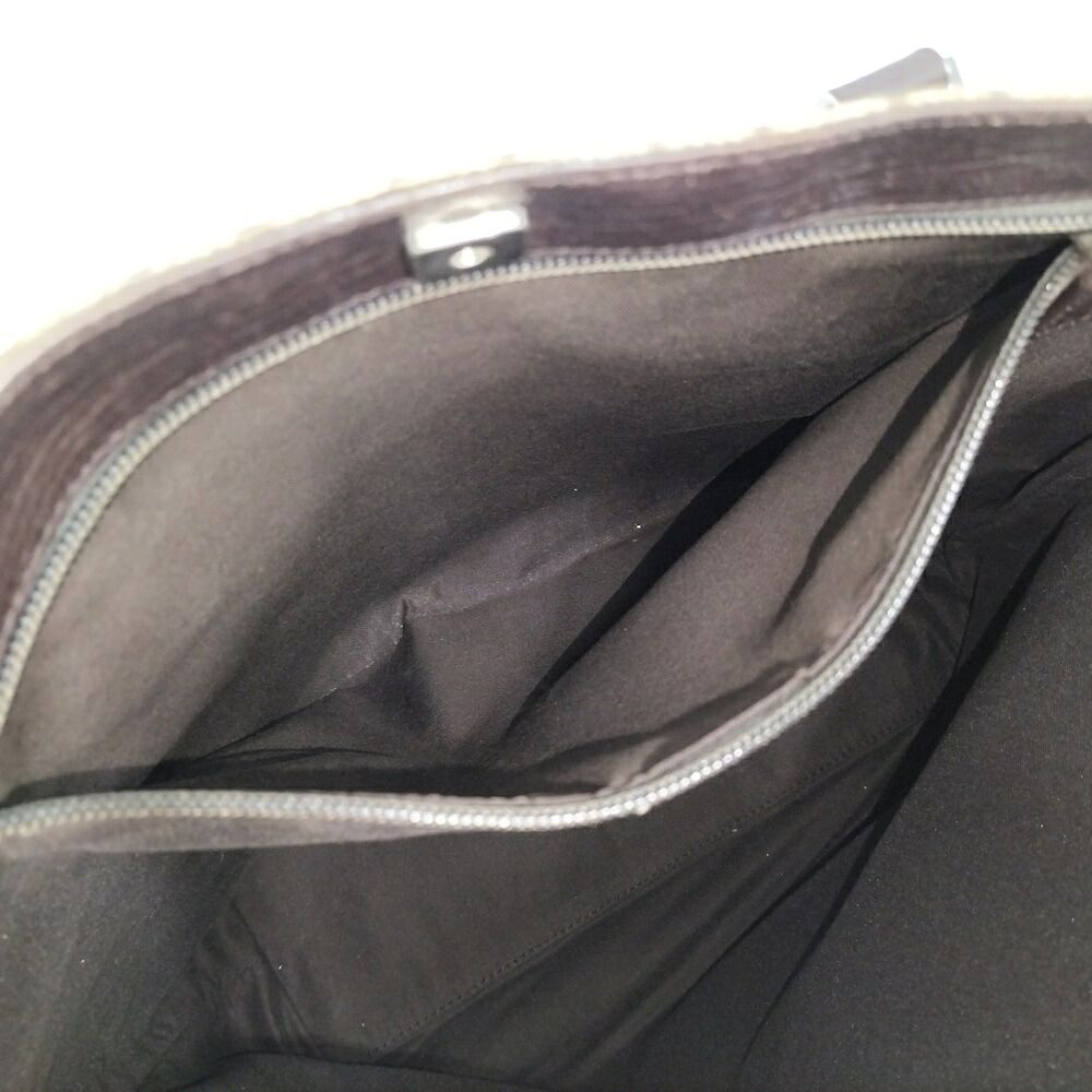 Gucci GG Supreme Tote Bag — view 8