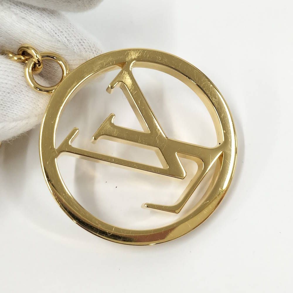 Louis Vuitton LV Circle Charm Keychain — view 4