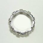 Chanel Quilted Ring White Gold Diamond — view 2