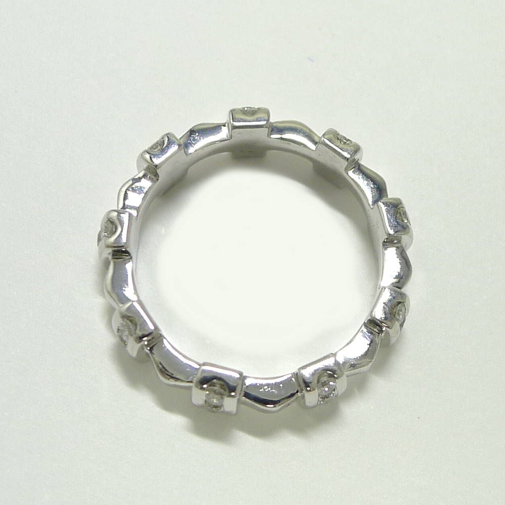 Chanel Quilted Ring White Gold Diamond — view 2