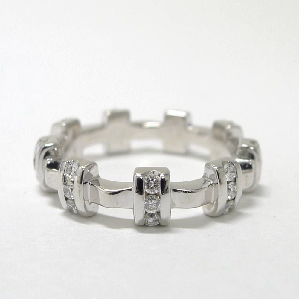 Chanel Quilted Ring White Gold Diamond — view 3