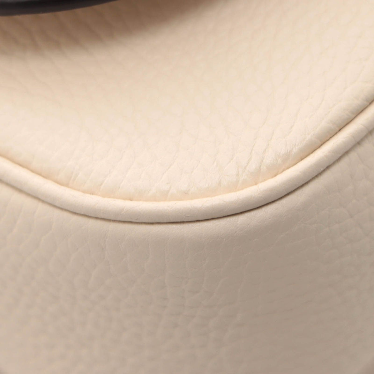 Gucci Soho Chain Shoulder Bag Ivory Leather — view 6