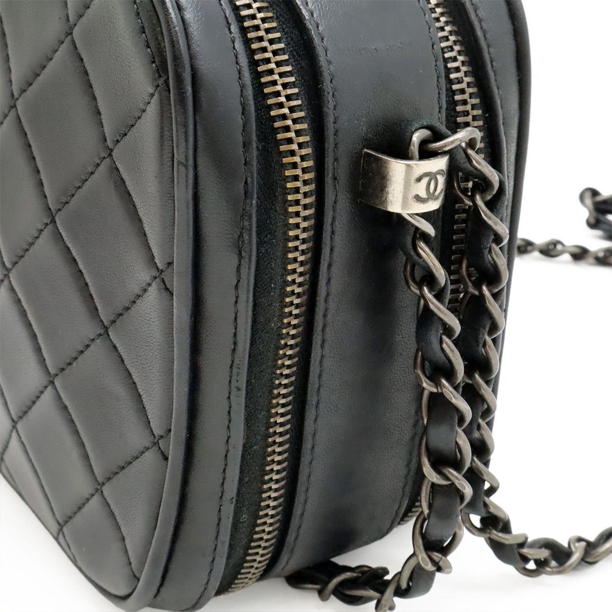 Chanel Boy Camera Bag Chain Pochette Quilted Leather Black — view 4