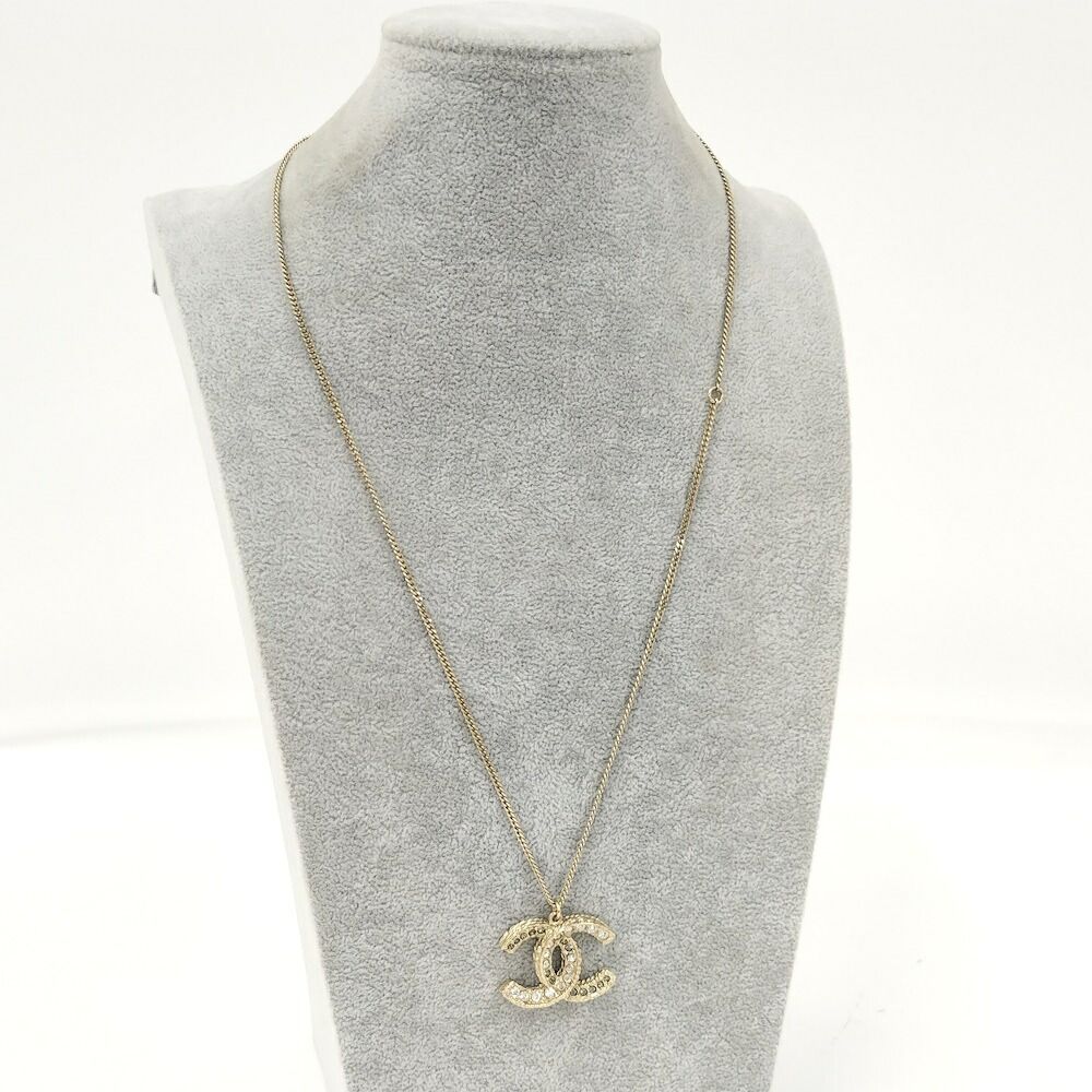Chanel Necklace CC Logo CC Plated Gold — view 7