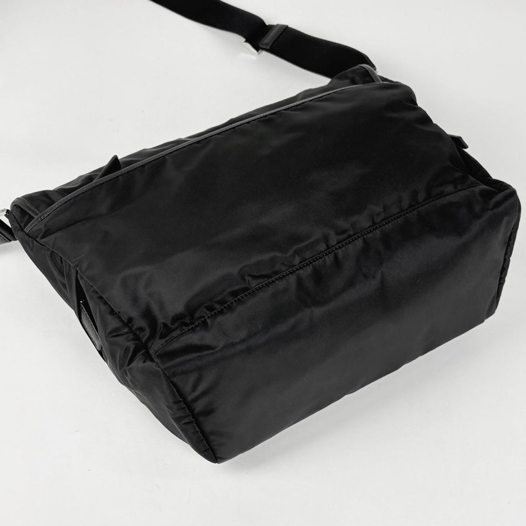Prada Shoulder Bag Messenger Nylon Nero — view 2