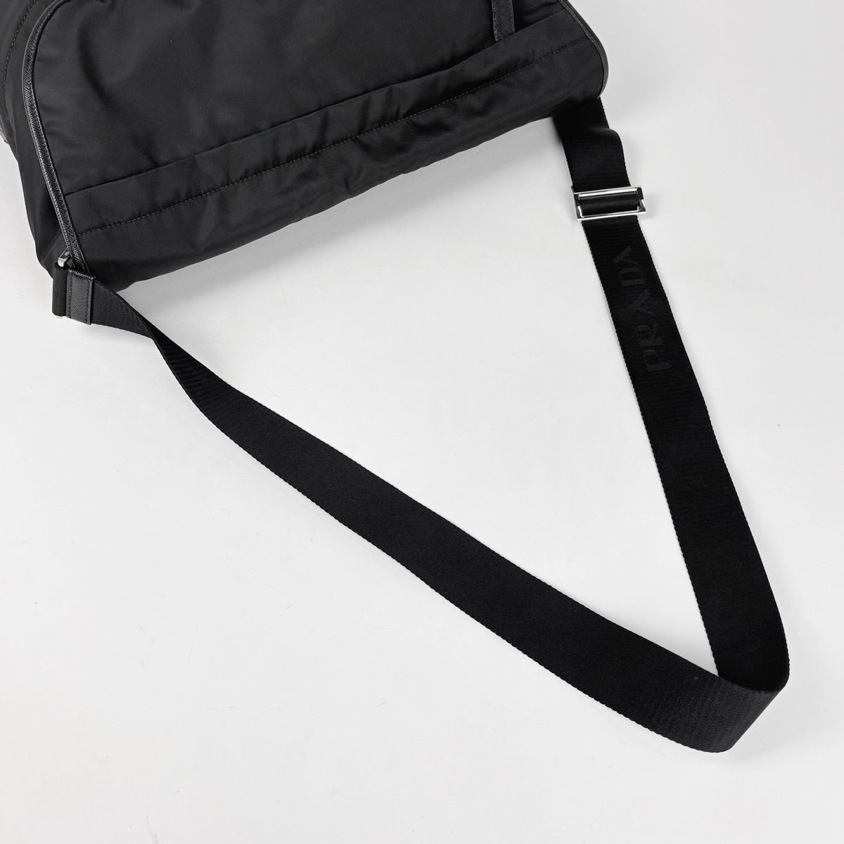Prada Shoulder Bag Messenger Nylon Nero — view 6