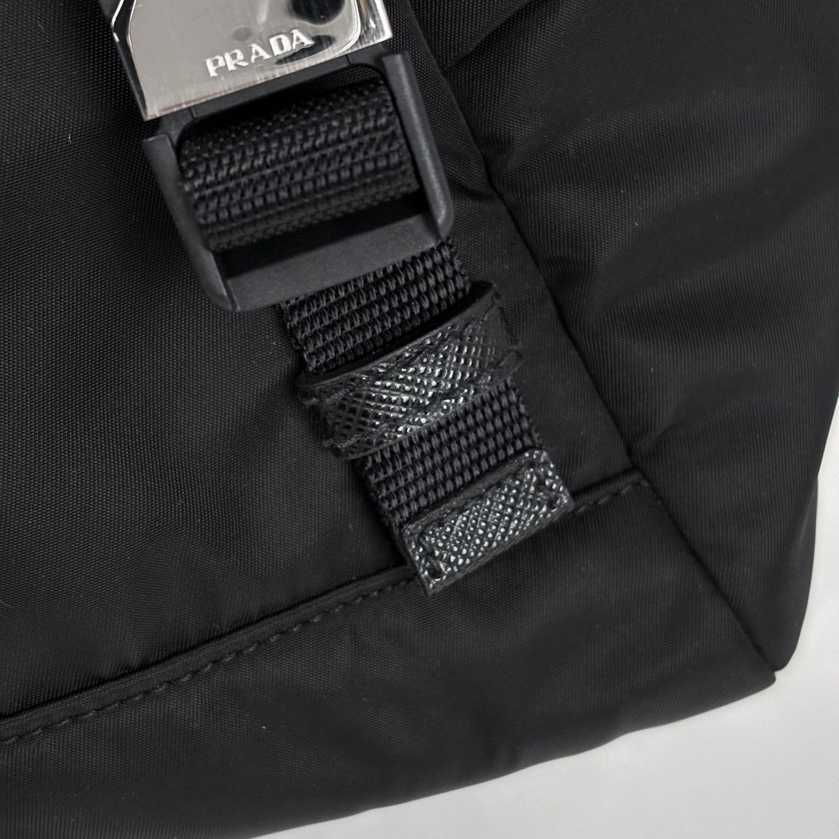 Prada Shoulder Bag Messenger Nylon Nero — view 4
