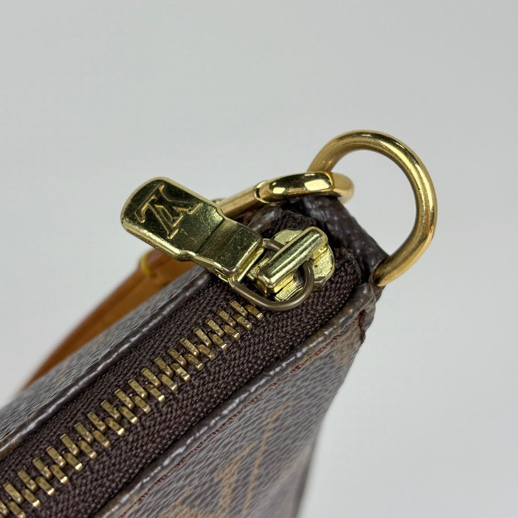 Louis Vuitton Pochette Accessoires Pouch Monogram Brown — view 4