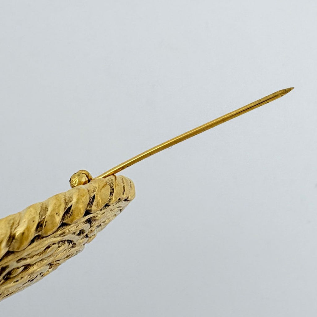 Chanel Brooch Gold Plated — view 3