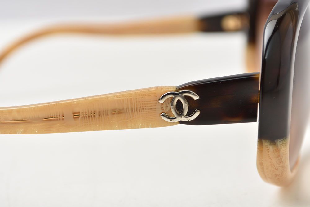 Chanel Sunglasses Eyewear CC Logo Bicolor Black Beige — view 6
