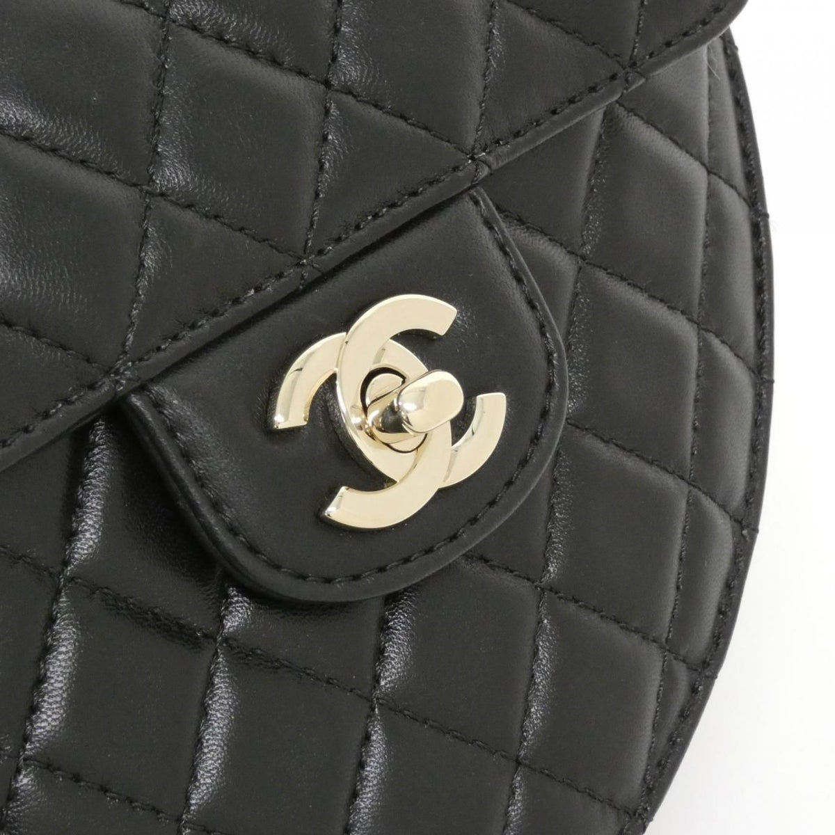 Chanel Shoulder Bag Black — view 6