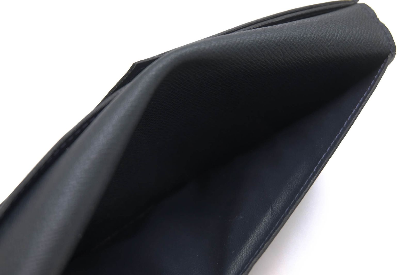 Louis Vuitton Wallet Leather Black Taiga Portefeuille Long Billfold No Coin — view 7