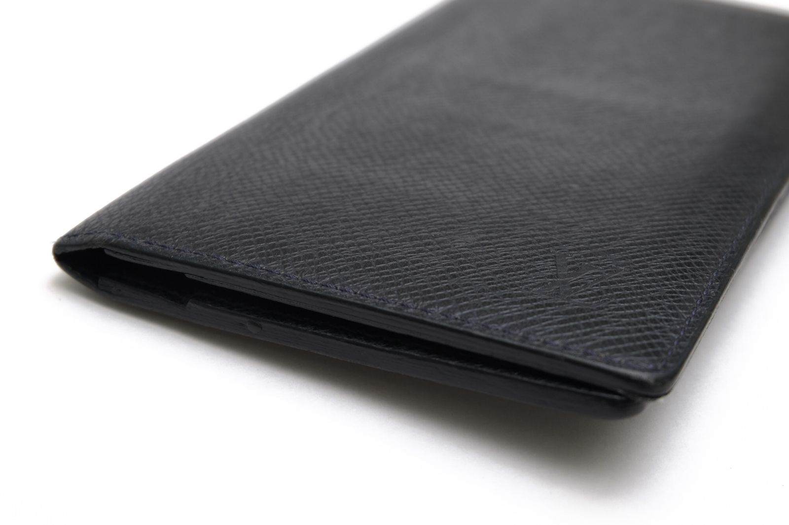 Louis Vuitton Wallet Leather Black Taiga Portefeuille Long Billfold No Coin — view 5